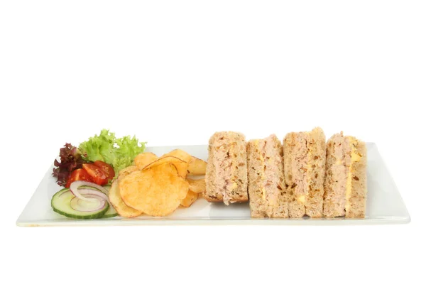 Sandwiches crisps and salad — Stock Photo, Image