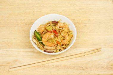 Stir Fry ve yemek çubukları