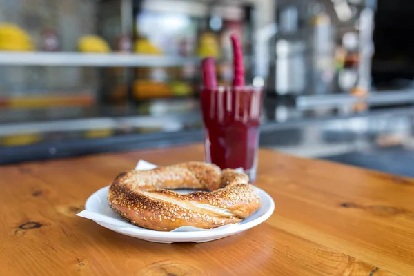 Sumo Nabo Bebida Turca Tradicional Salgam Bagel Turco Simit — Fotografia de Stock