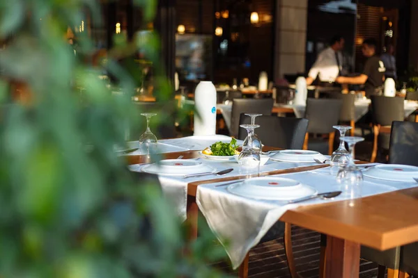 Inomhus Eller Utomhus Grekisk Eller Turkisk Stil Restaurang Middag Eller — Stockfoto