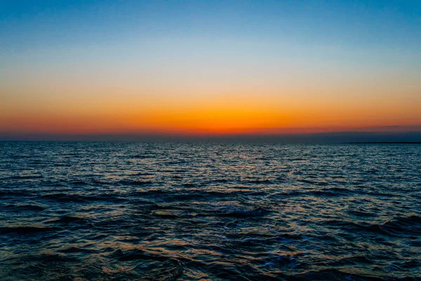 Zonsondergang Zee Oceaan Met Prachtige Blauwe Lucht Zonsondergang Zonsopgang Scène — Stockfoto