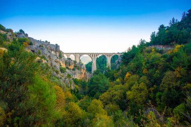 Adana 'da Varda Demiryolu Köprüsü. Tarihi, eski tren yolu Alman köprüsü
