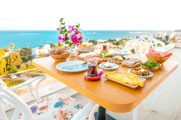 Frukost Stranden Hotell Eller Resort Vid Havet Sommarsäsongen Semester Och — Stockfoto