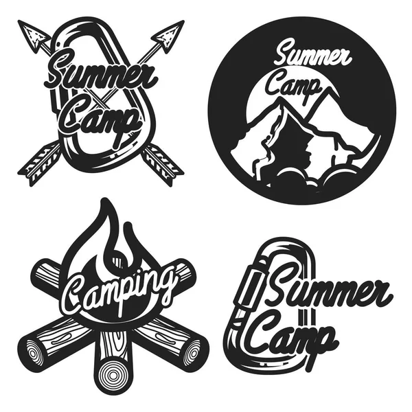 Vintage campamento de verano emblemas — Vector de stock