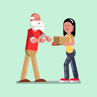 Voluntire erkek yaşlı adama yardımcı olur.