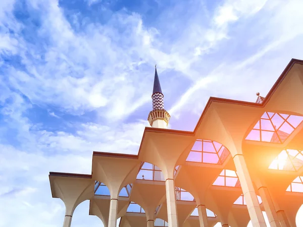 Minareti del sultano Salahuddin Abdul Aziz Mosque, Shah Alam, Selangor, Malesia — Foto Stock