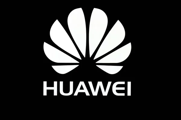 Huawei вывески в черно-белом цвете — стоковое фото