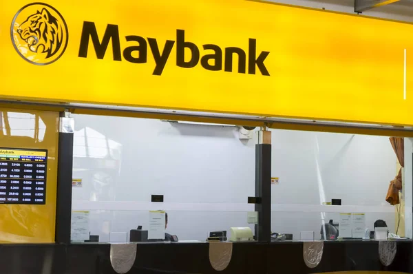 Maybank μετρητή στο Διεθνές Αεροδρόμιο της Κουάλα Λουμπούρ. — Φωτογραφία Αρχείου