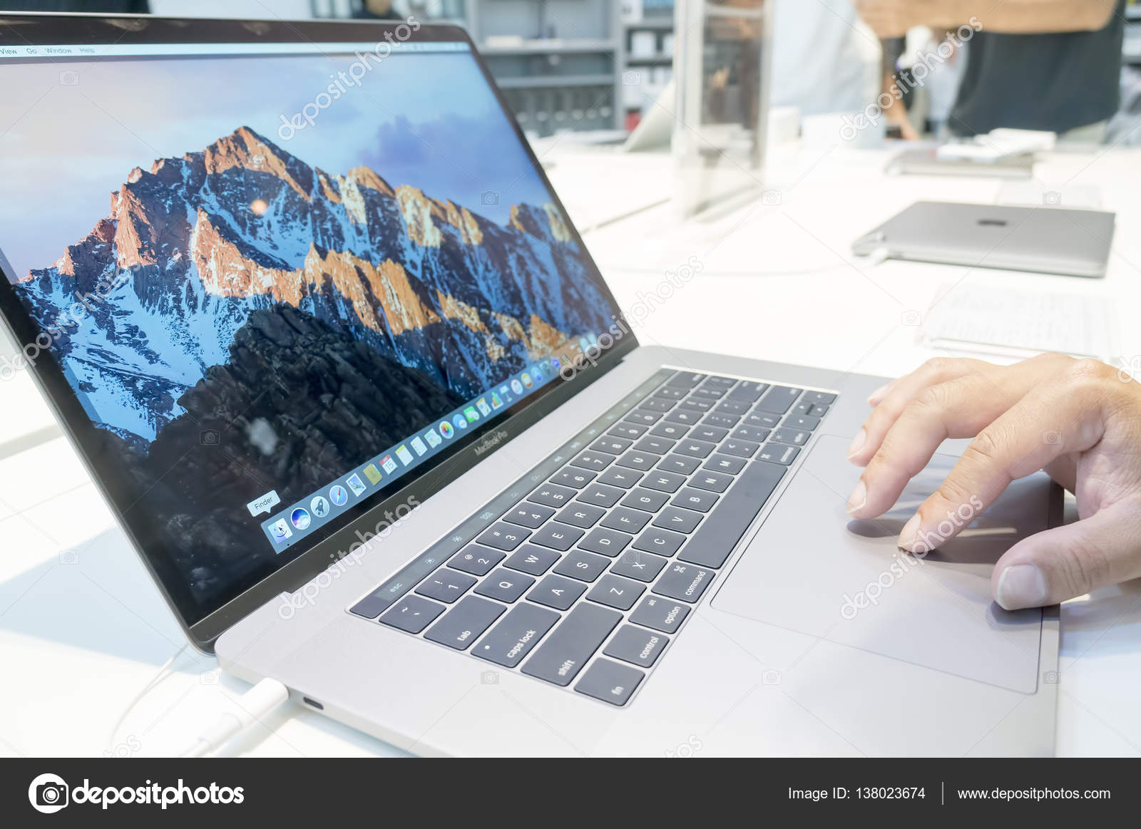 Macbook Pro Desktops