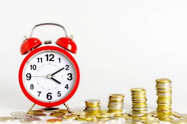 Altın ve gümüş sikke yakın çekim. 