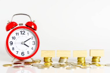 Altın ve gümüş sikke yakın çekim. 