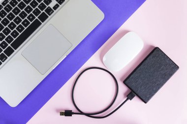 Düz yatıyordu, en iyi görünümü office tablo Resepsiyon.