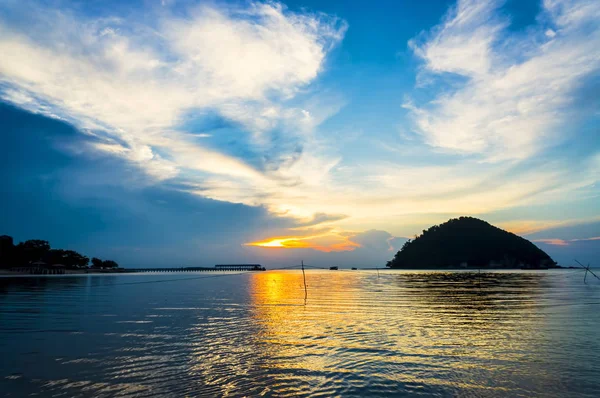 Hermosa puesta de sol dramática — Foto de Stock