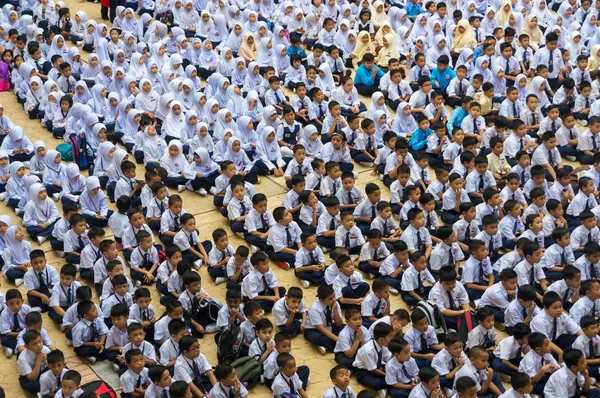 Putrajaya Malaysia Jan 2018 Malaysiska Grundskola Student Första Dagen Skola — Stockfoto