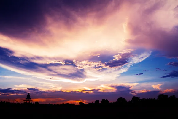 美しい雲と夕焼け空 — ストック写真