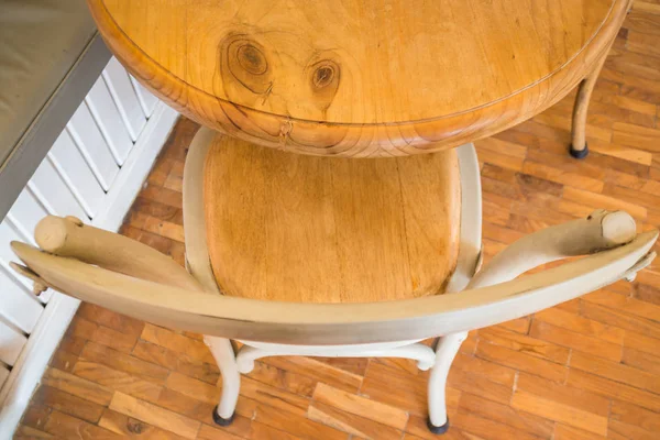 Cadeira de cozinha branca vintage único — Fotografia de Stock