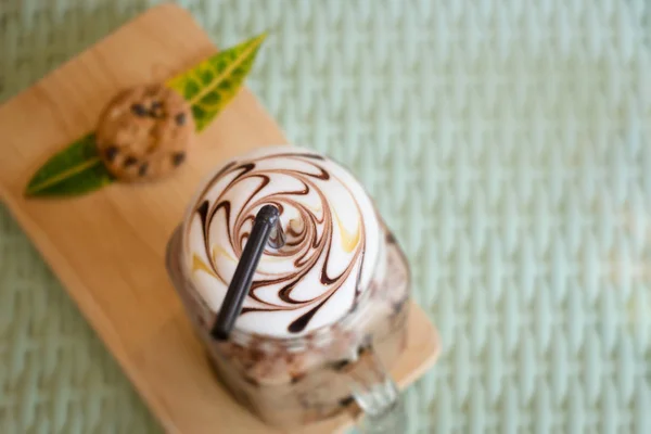 Iced Coffee With Chocolate Sauce — Stock Photo, Image