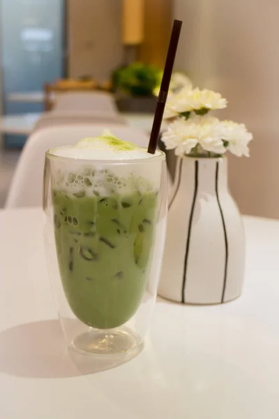 Latte di tè verde matcha freddo — Foto Stock