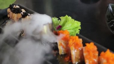 Somon suşi plaka dumanlı ekran