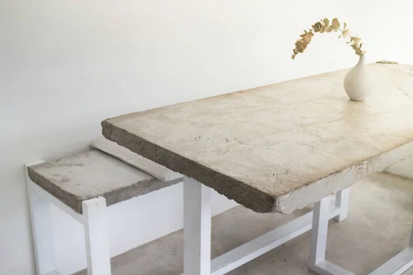 Набор прикладной мебели из бетонной панели — стоковое фото