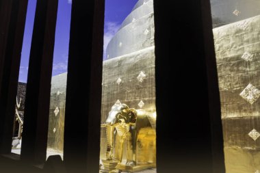 Pencere çerçevesi Wat Phra Singh Tapınağı Chiang Mai Tayland