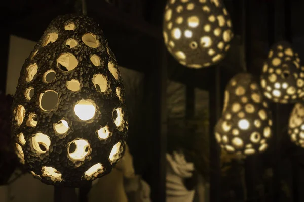 Dekorative Cray Glühbirnen im modernen Stil — Stockfoto