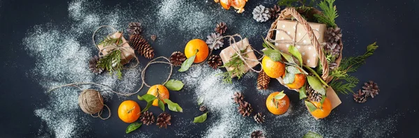 Caja de mandarinas de Navidad Fiesta de tradición rusa —  Fotos de Stock