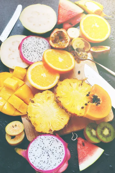 Set tropikal kesilmiş meyve su kavun Papaya çam