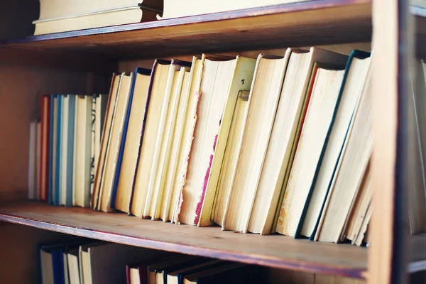 Close Up Shelf Wooden Case Ancient Books — Stock Photo, Image