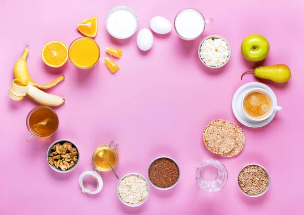 Yararlı renkli kahvaltı kahve süt çay meyve
