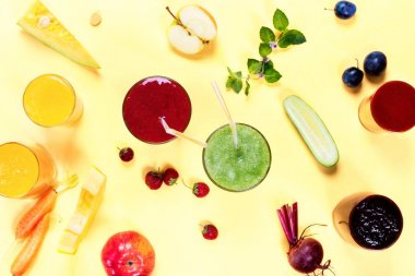 Suları güler yüzlü farklı gözlük sağlık kavramı