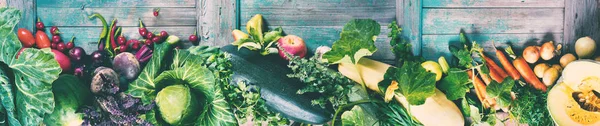 Transparent asortyment świeżych organicznych warzyw rynku — Zdjęcie stockowe