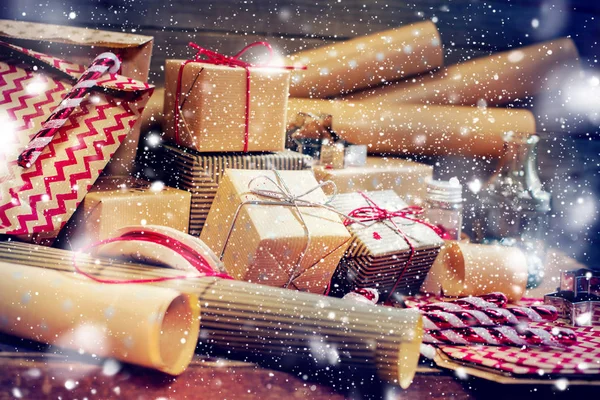 Neujahrs- und Weihnachtskarten mit Schachteln — Stockfoto