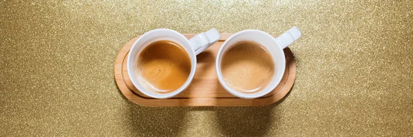 Свежий кофе с молоком — стоковое фото