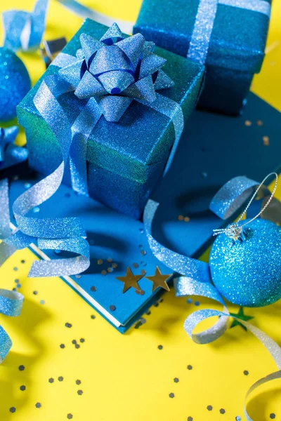 Blue color trend of the year 2020. Bright New Year toys — Stock Photo, Image