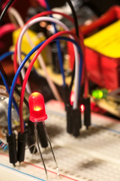 parlak LED'ler ve elektronik komponentler