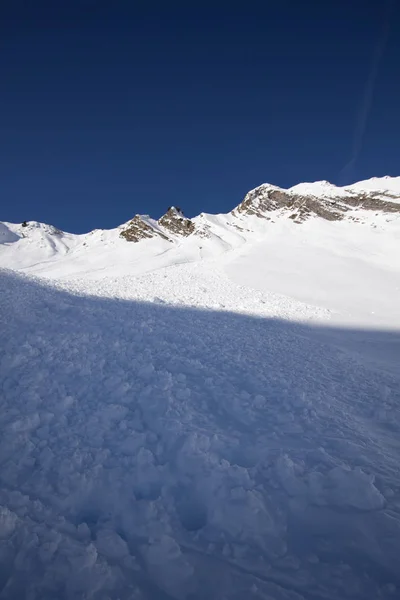 Une montagne de neige — Photo