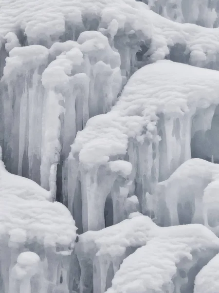 Neige Blanche Fraîche Sur Une Montagne — Photo