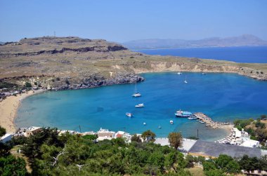 Rhodes Adası 'ndaki güzel mavi laguna