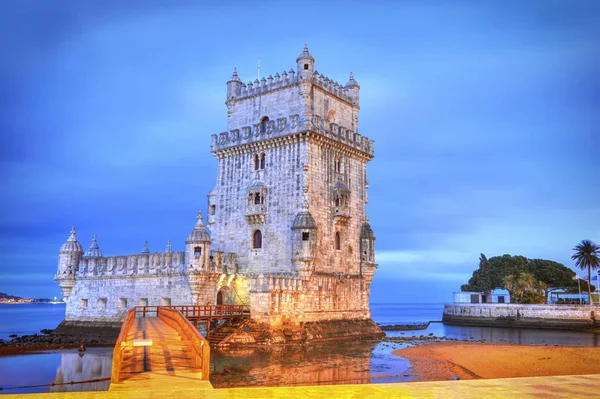 Lisszabon, Belém-torony napkeltekor. Portugália — Stock Fotó