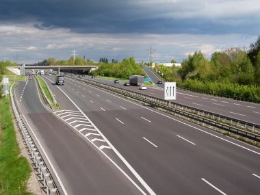 Kentsel yol kaldırım asfalt