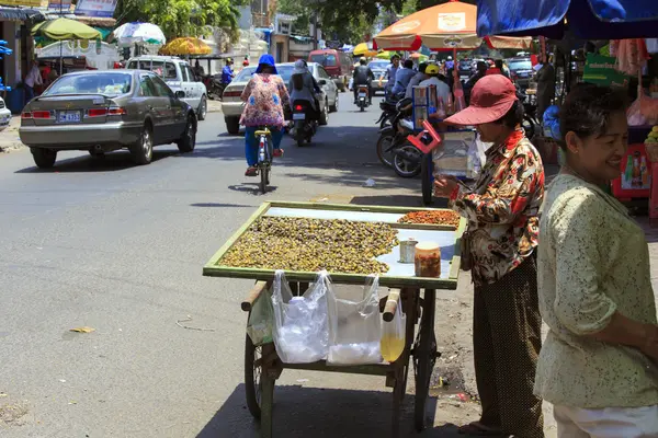 Comida de rua em Phnom Phen — Fotografia de Stock