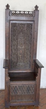 Kraliyet Chateau Amboise adlı antik sandalye