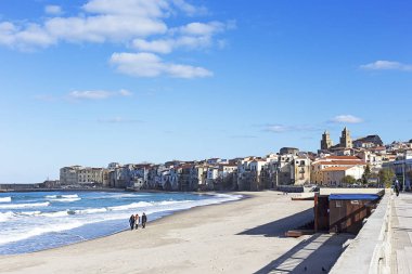 mpty plaj Cefalu 