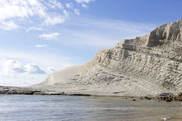 The white cliff called Scala dei Turchi — Stock Photo, Image
