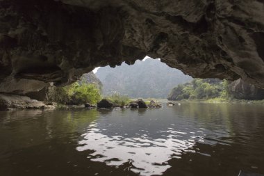 Ninh Binh 'de Su Mağarası