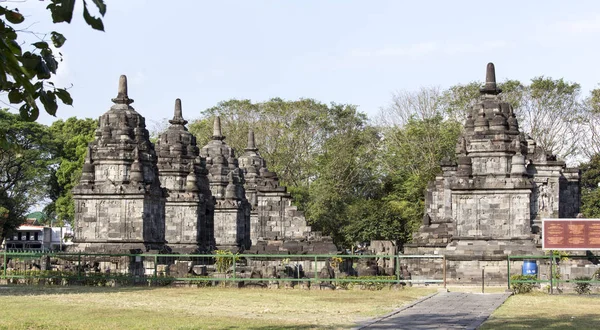Храм Прамбанан в Джокьякарте — стоковое фото