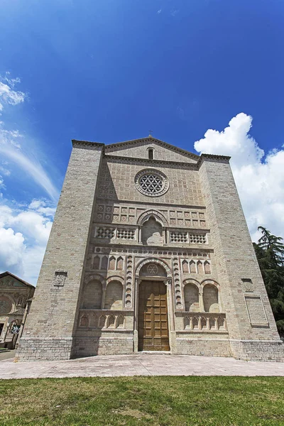 Veduta della chiesa di Gubbio — Foto Stock