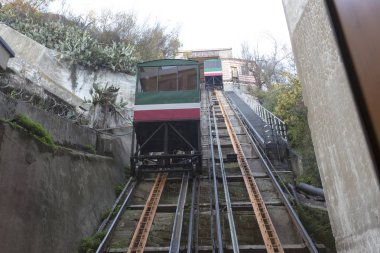 Valparaiso 'da tarihi füniküler görünüm