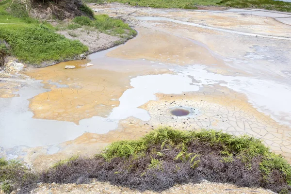 Kuzey Sulawesi kükürt göle